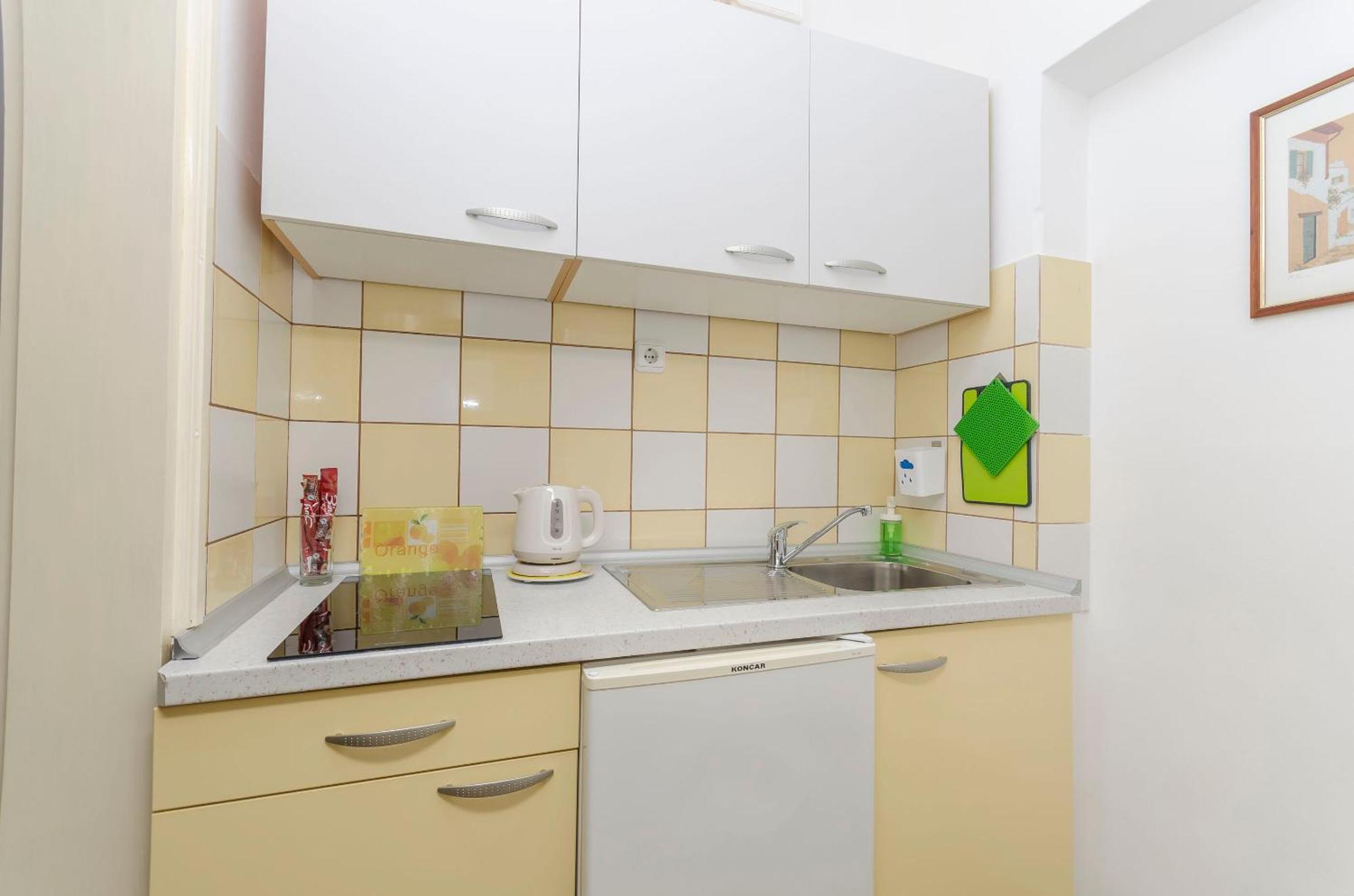 Apartment Robyn On The Beach Срима Екстериор снимка